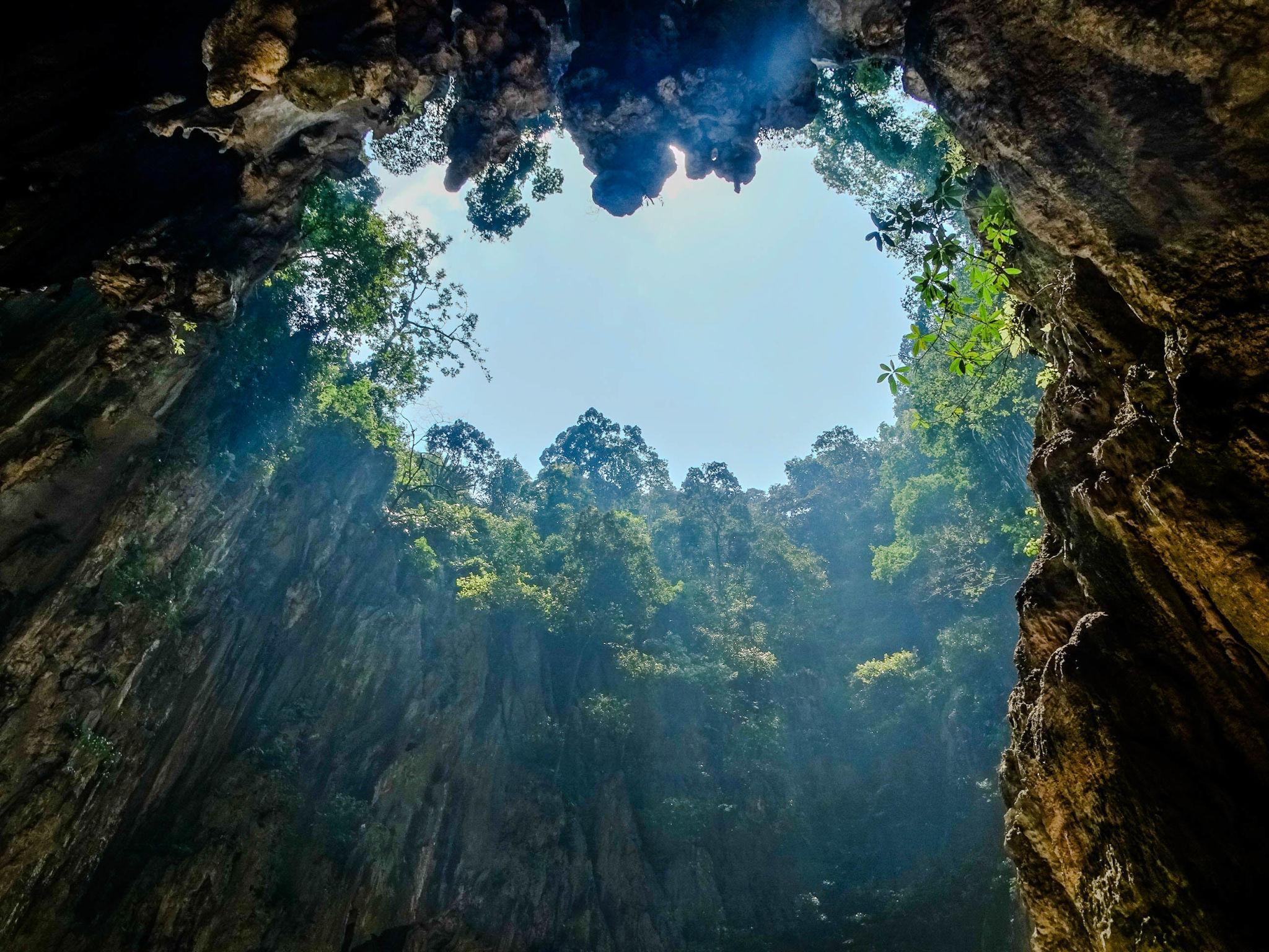 神秘的な石灰岩