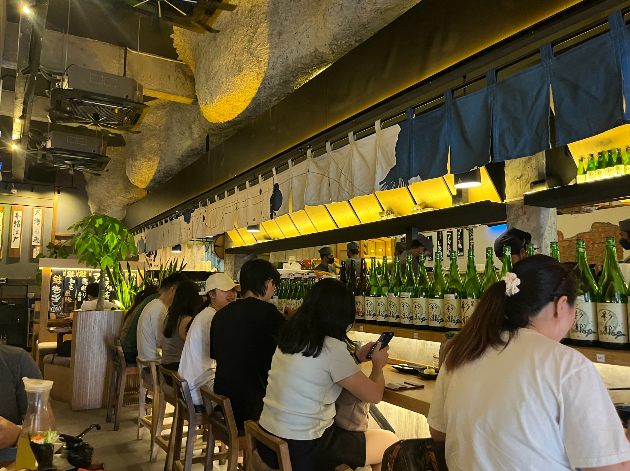 日本を感じる落ち着いた雰囲気の店内