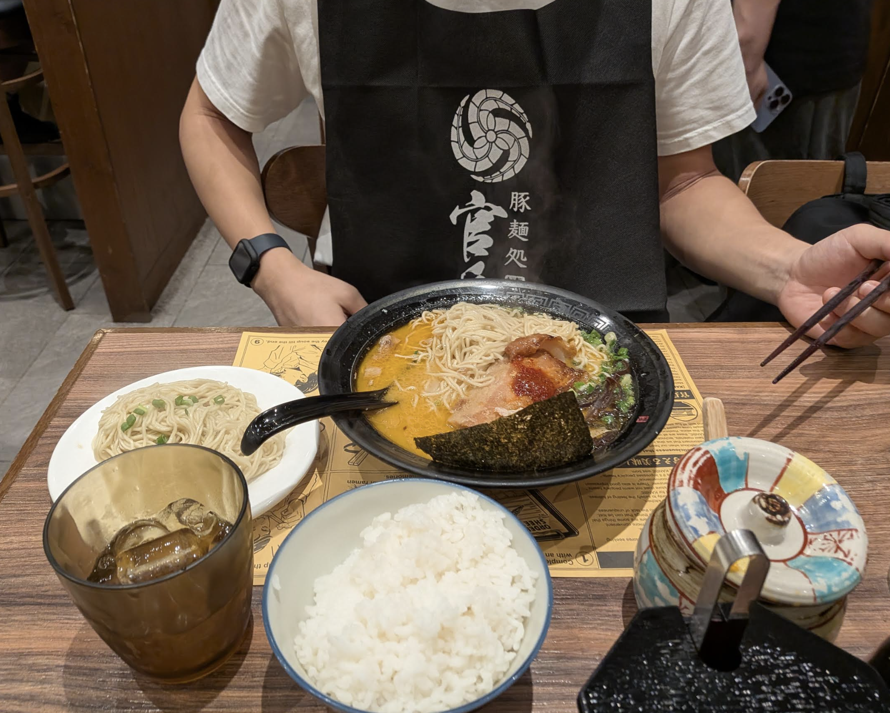 ラーメン・替え玉・白ごはんの3種の神器
