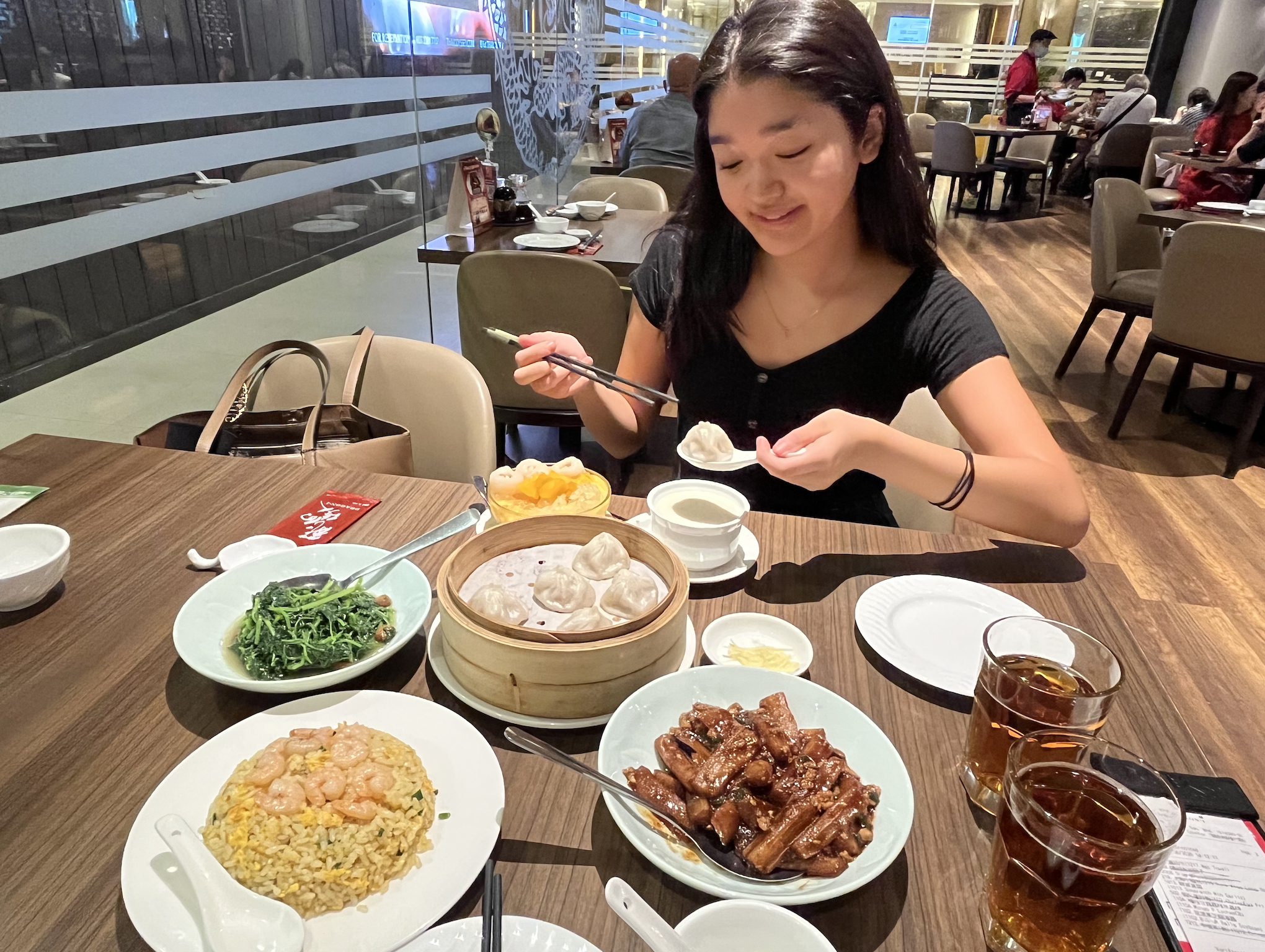 Dragon I 店内の様子