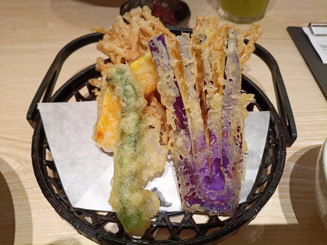 ツヤツヤのざるうどんのアップ